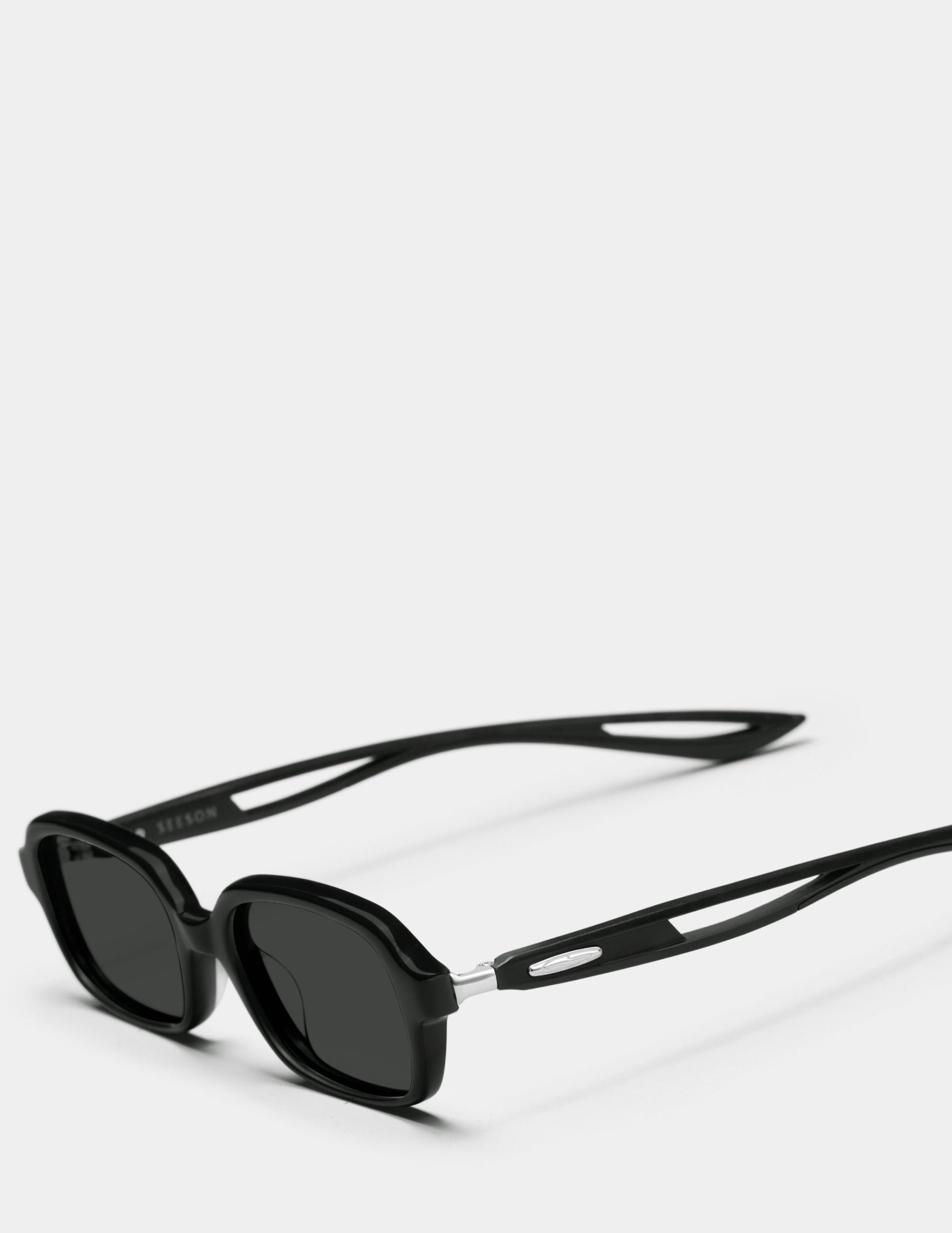 Black-Black-4