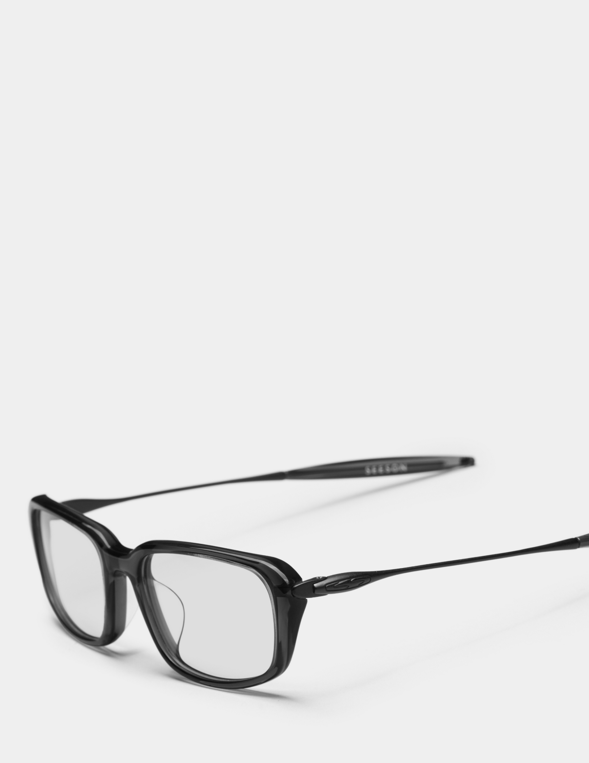 Dark-Grey-Rhino-4