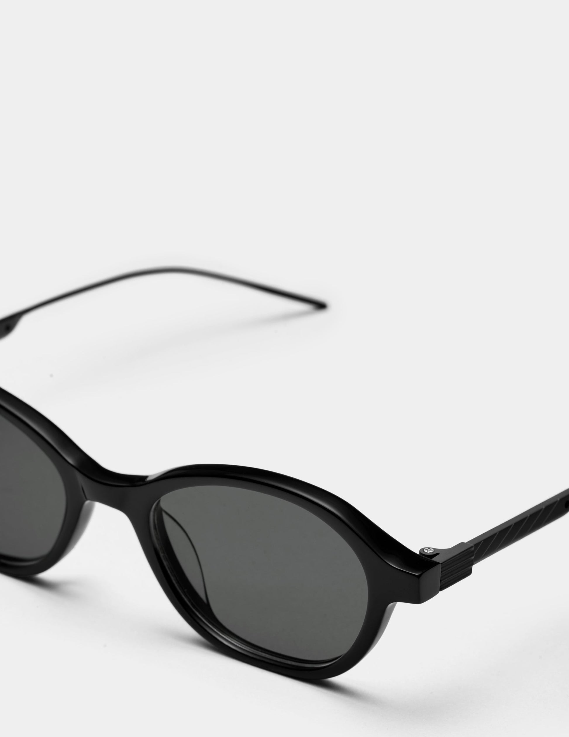 Black-Black-4
