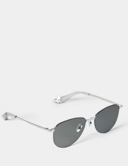Silver-Black-1