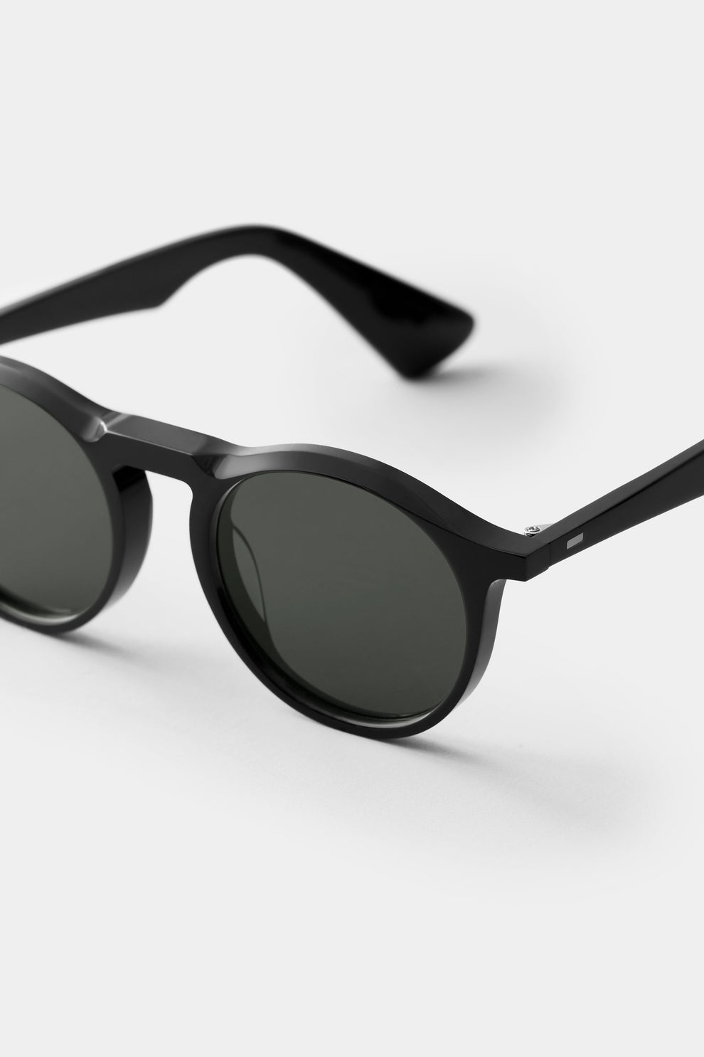 THE OBSIDIAN 02 SUNGLASSES SEESON GLOBAL
